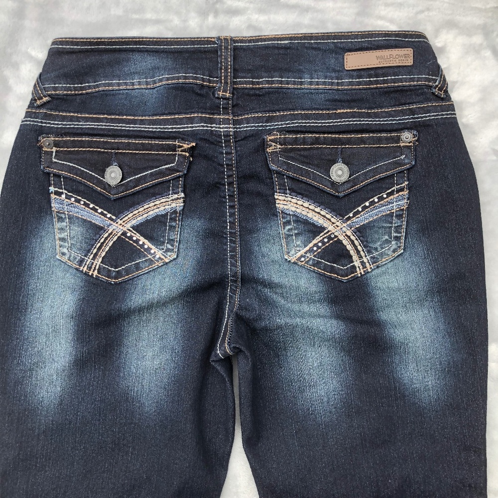 WallFlower Jeans Junior Size 9 Bootcut Denim Jeans Embroidered Bling 30x31